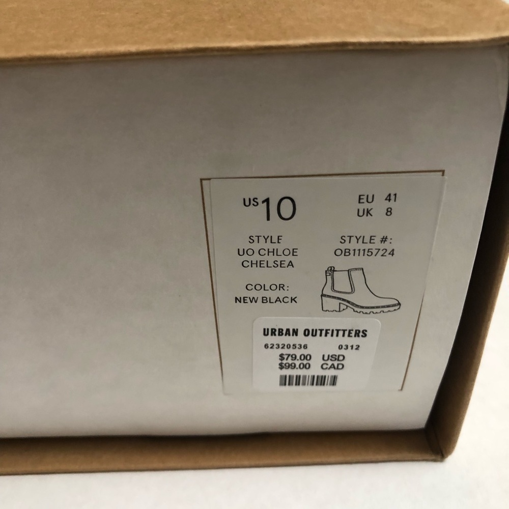 NWT Urban Outfitters Chloe Chelsea Timeless boot (10) - Picture 7 of 12